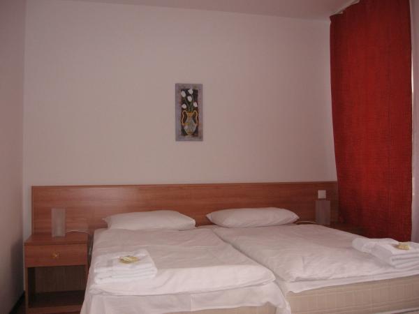 Hotel Lido Miskolc Exterior photo
